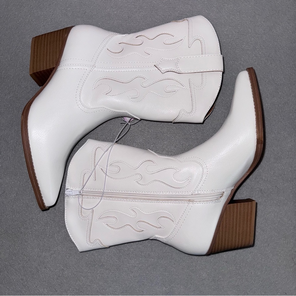 NWT White Daytona Western / Cowboy Point Toe Boot - Picture 3 of 12